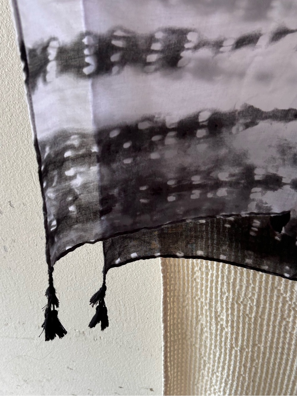Black & White Tie-Dye Kimono Duster - Picture 5 of 6